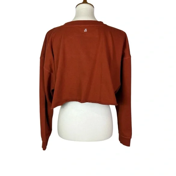 WEWOREWHAT Rust Cropped Sweatshirt Long Sleeve Raw Hem Pullover M - Picture 4 of 8